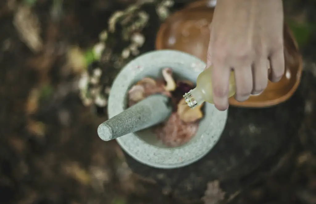 櫻花精油功效一覽：撫慰身心靈的香氛聖物