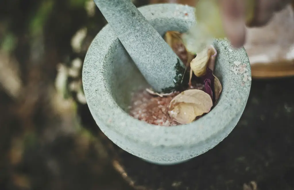 沒藥精油的功效與應用